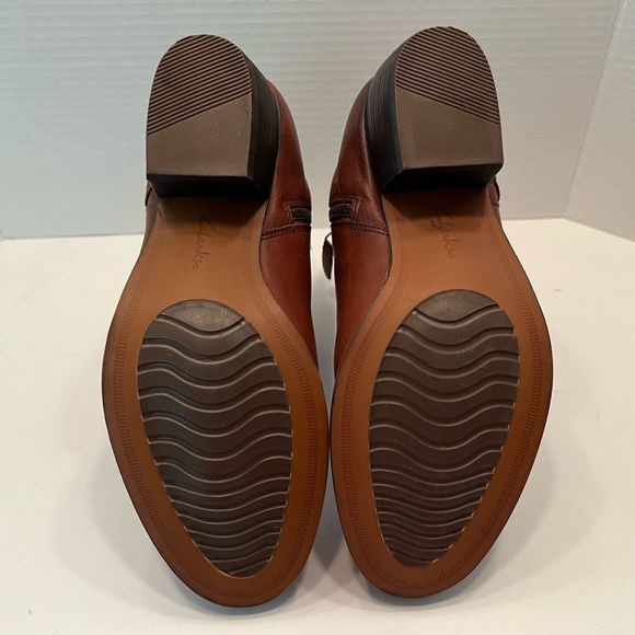 CLARKS Maypearl Fawn Leather Ankle Boots 8.5 *NEW* - Picture 9 of 12